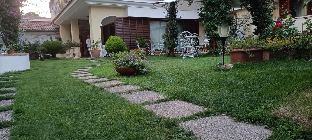 Gemma Di Gallura Charme B&B ออลเบีย ภายนอก รูปภาพ